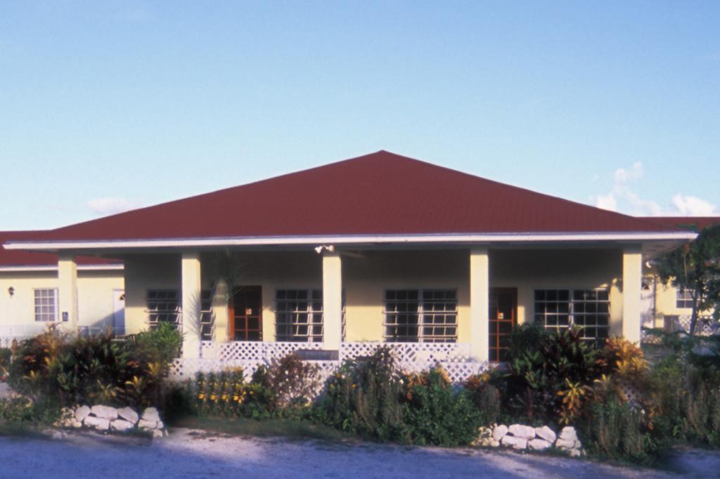 Surfers Manor Motel Gregory Town Luaran gambar
