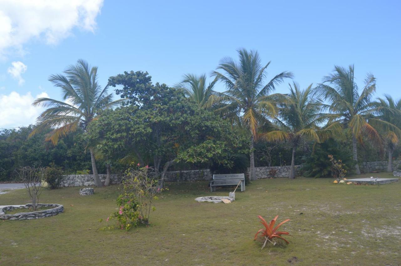 Surfers Manor Motel Gregory Town Luaran gambar