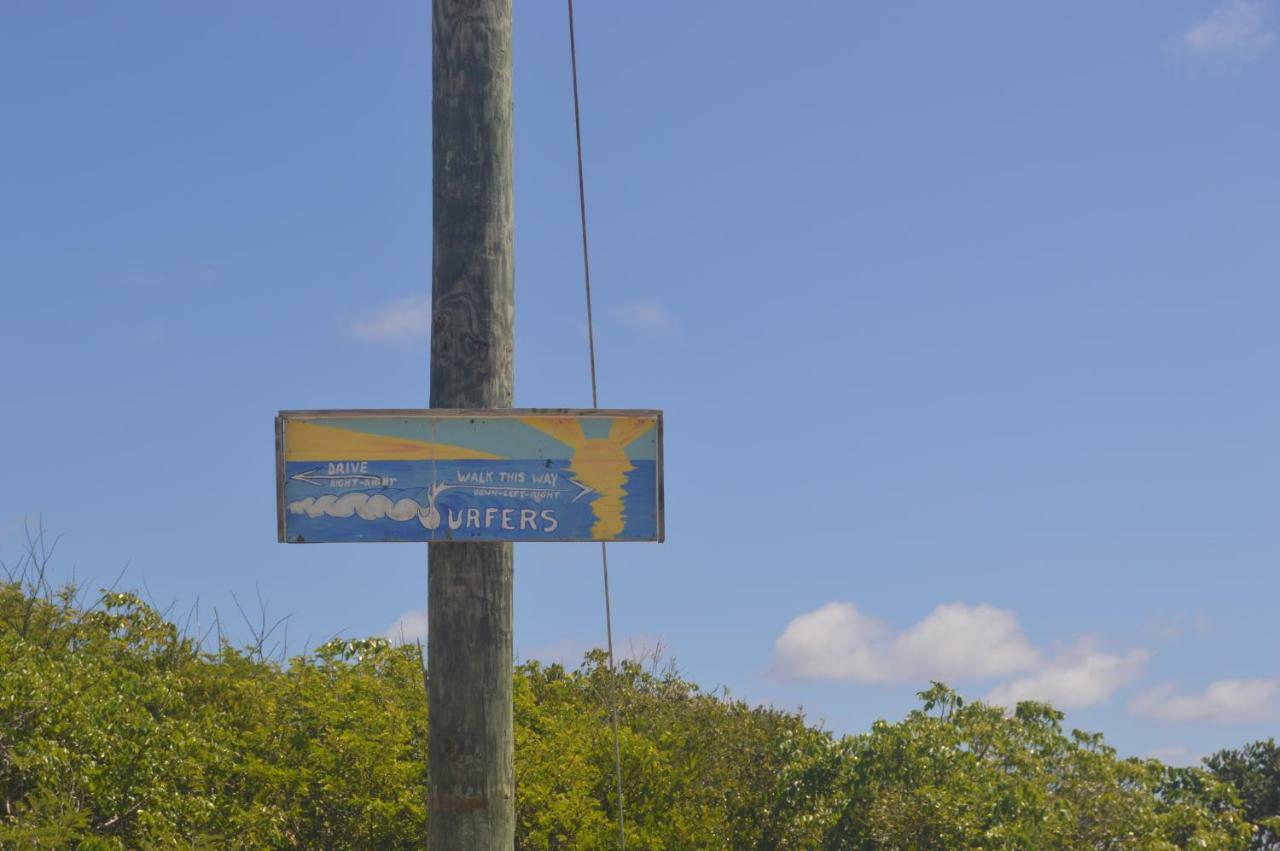 Surfers Manor Motel Gregory Town Luaran gambar